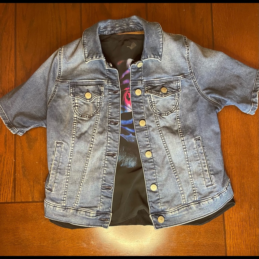 Torrid jean jacket with short sleeves size 0/L